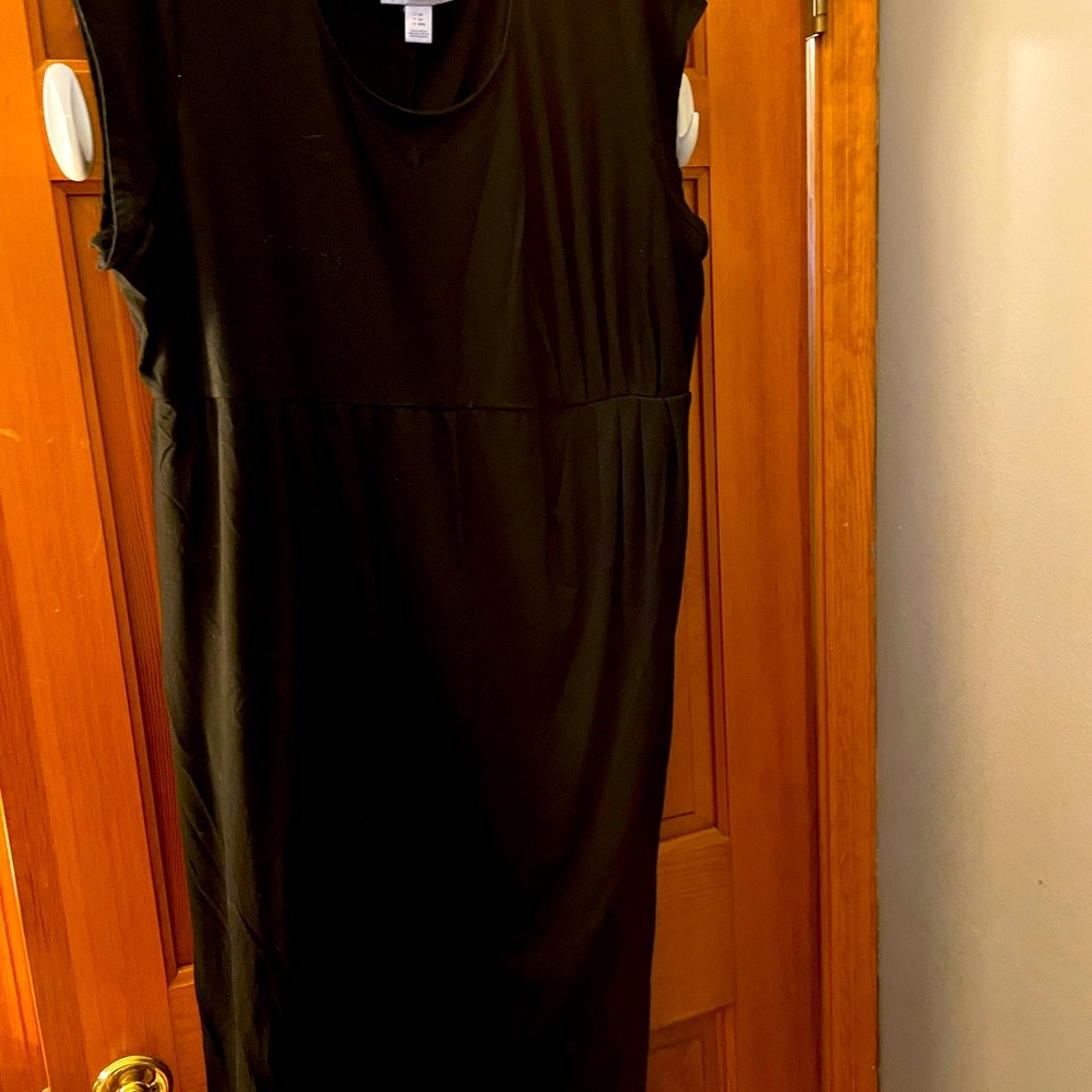 Black maternity dress